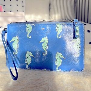 Kate Spade Seahorse Wristlet ♠️ 🐚